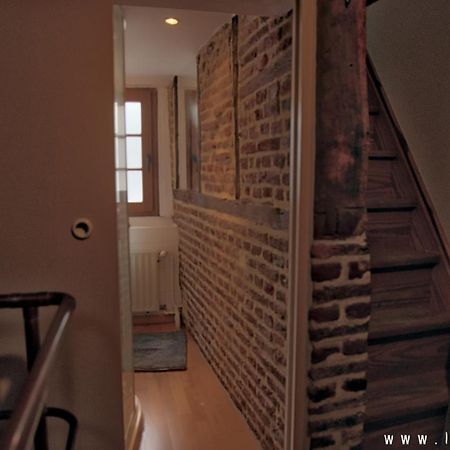 Maison De Charme Dans Quartier Historique Лиеж Екстериор снимка
